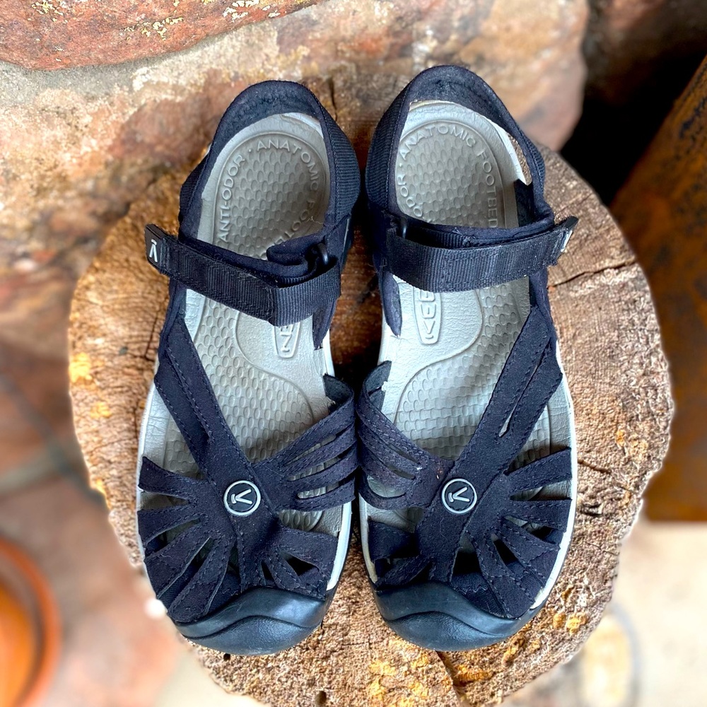 Keen Rose Sandal size 6.5